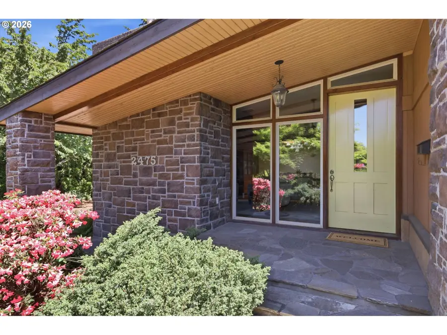 2475 Lariat Meadows Dr, Eugene, OR 97401 - #2