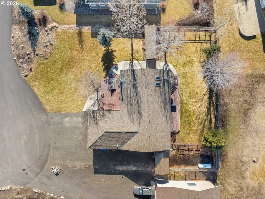 719 N East St, Joseph, OR 97846 - #3