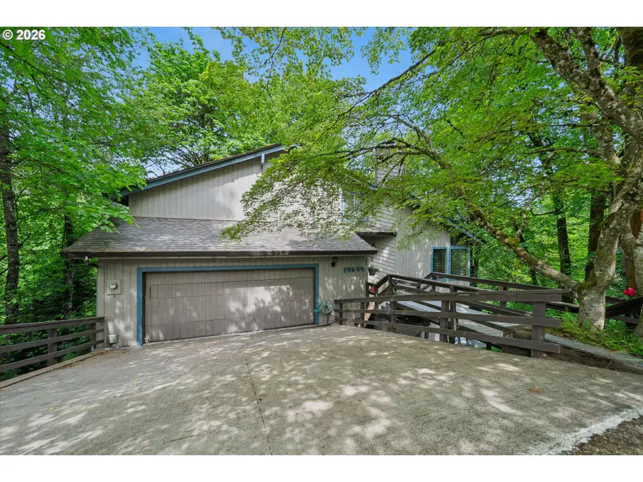 19655 Sun Cir, Northwest Clackamas, OR 97068 - #2