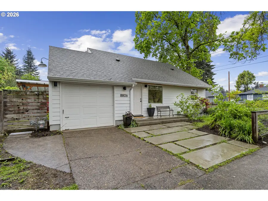 8806 SE Taylor St, Portland, OR 97216 - #2