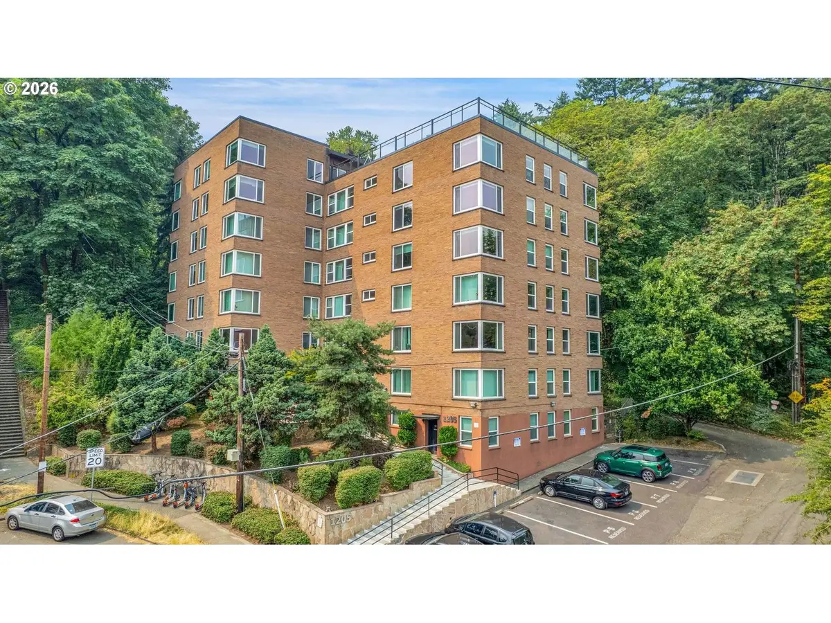 1205 SW Cardinell Dr #706, Portland, OR 97201 - #1