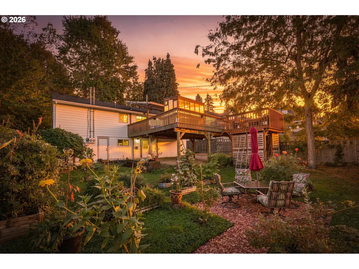 711 Jackson St, Oregon City, OR 97045 - #1