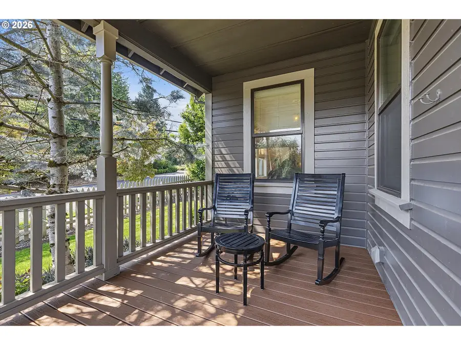 1716 4th Ave, West Linn, OR 97068 - #2