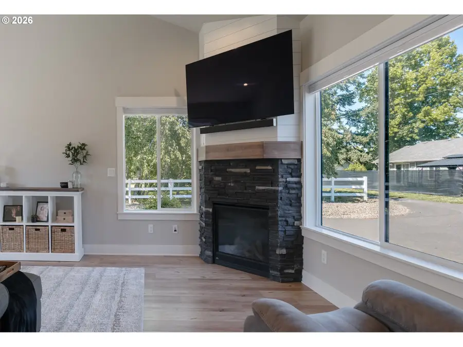 6955 Fir Grove Ln, Keizer, OR 97303 - #3