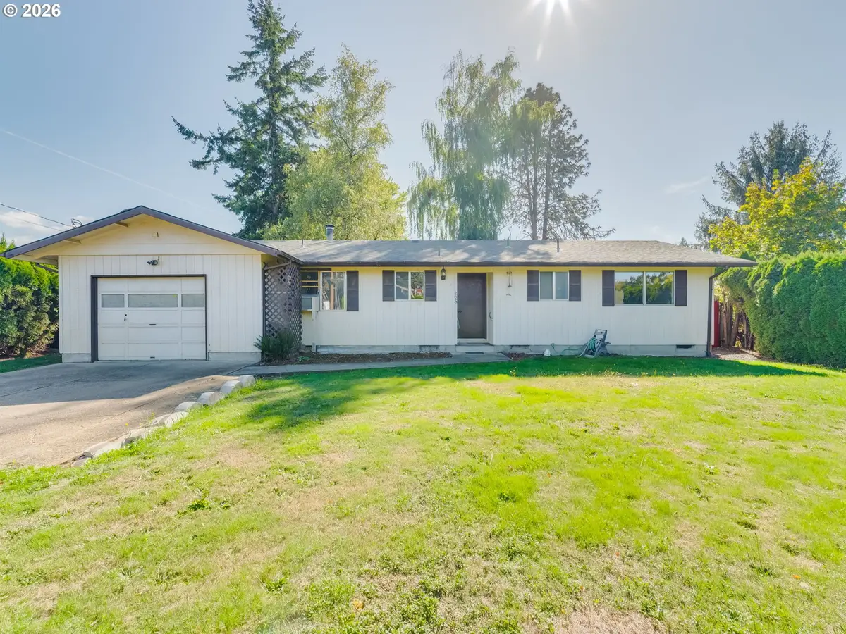 205 E 3rd St, Amity, OR 97101 - #1