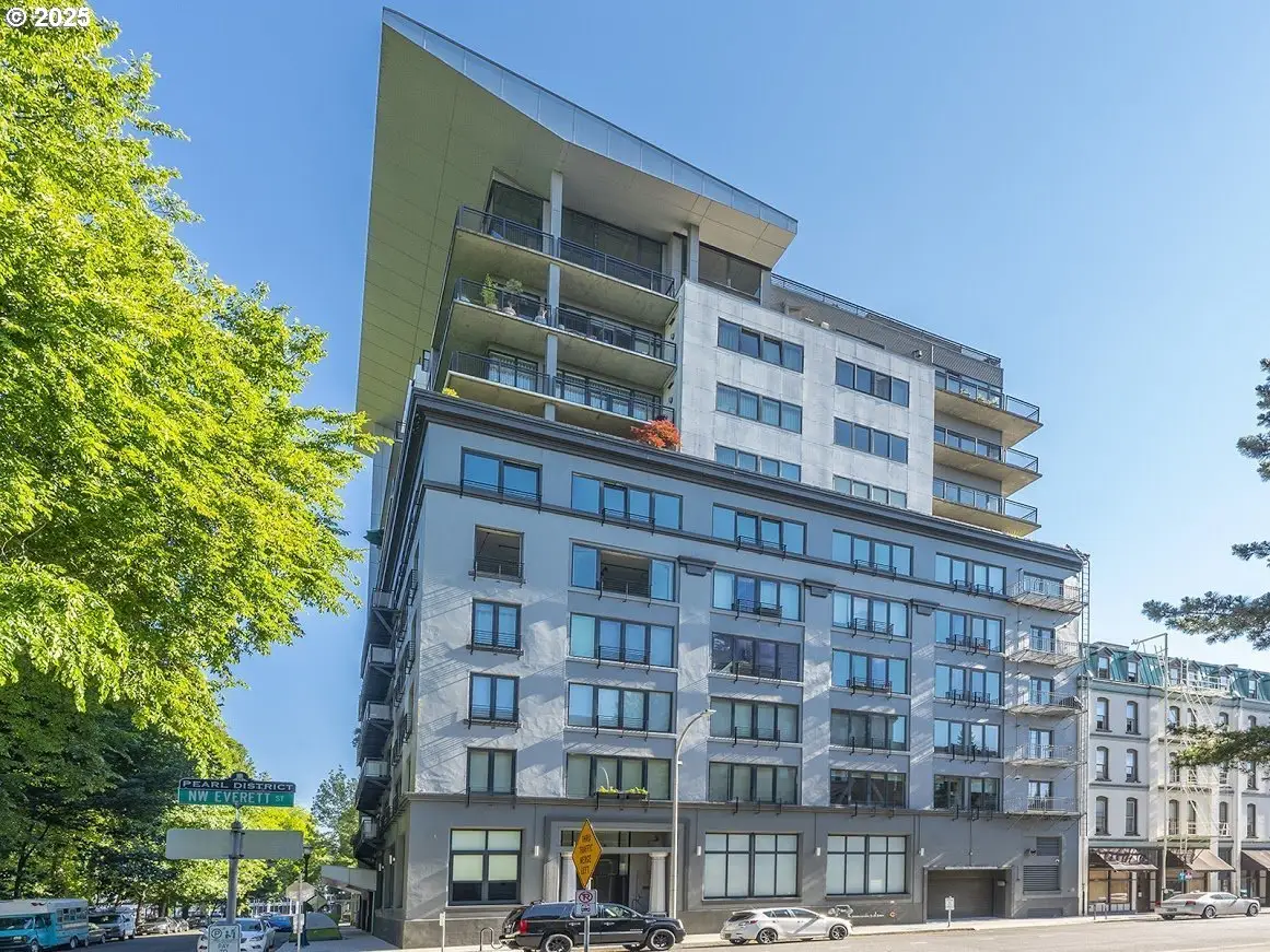 300 NW 8th Ave #401, Portland, OR 97209 - Image #1