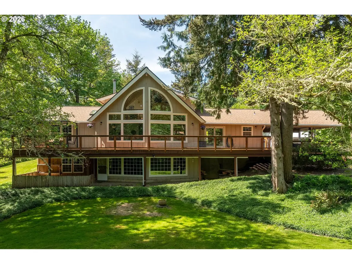 672 Walker Rd, Kelso, WA 98626 - #1