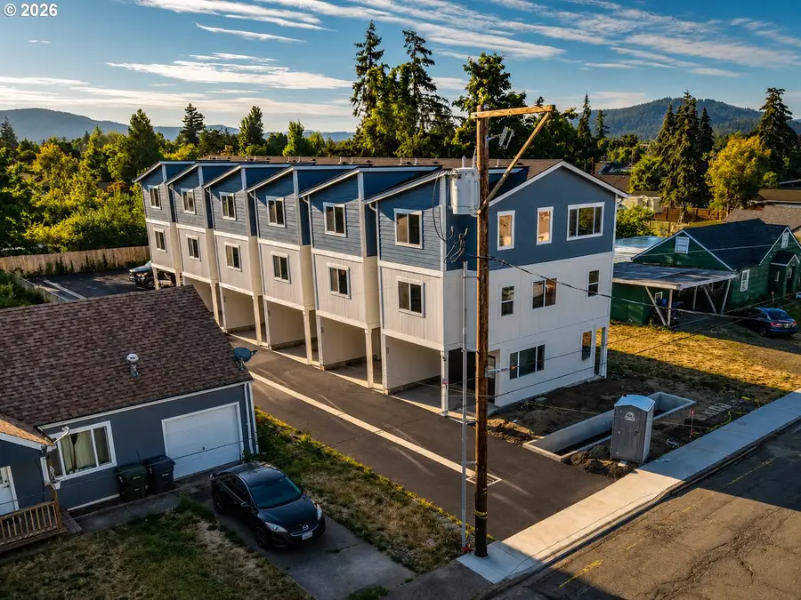 515 17th St, Springfield, OR 97477 - #2