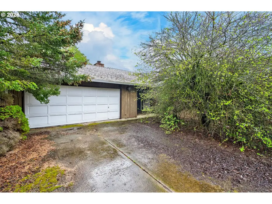 17700 Arbor Ln, Lake Oswego, OR 97035 - #2