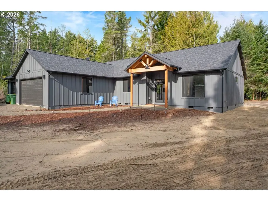 88390 Bellevue Dr, Florence, OR 97439 - #3