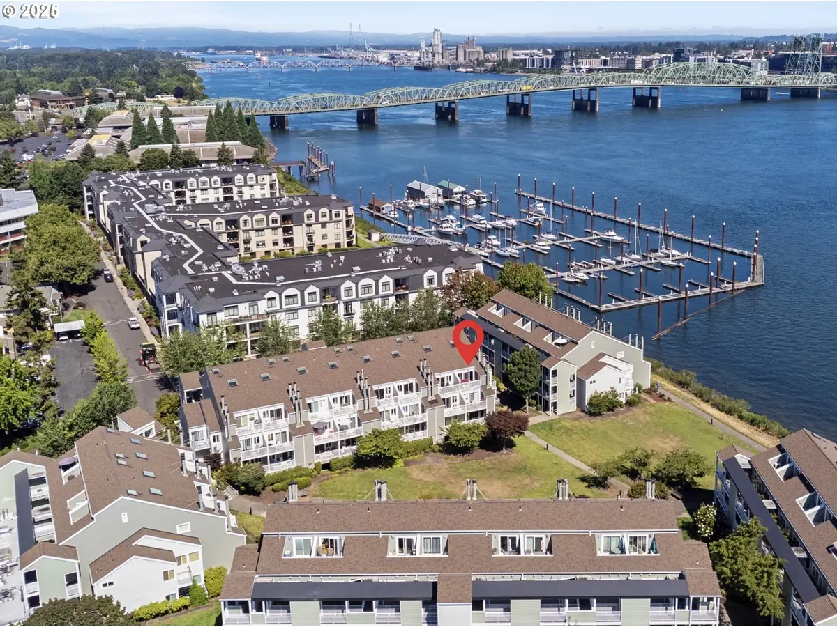 281 N Hayden Bay Dr, Portland, OR 97217 - Image #1