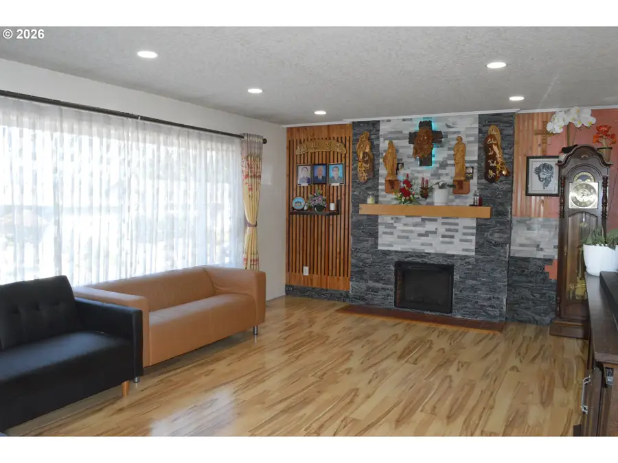14448 NE Shaver St, Portland, OR 97230 - #2