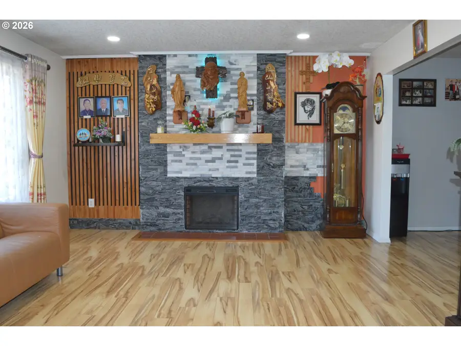 14448 NE Shaver St, Portland, OR 97230 - #3