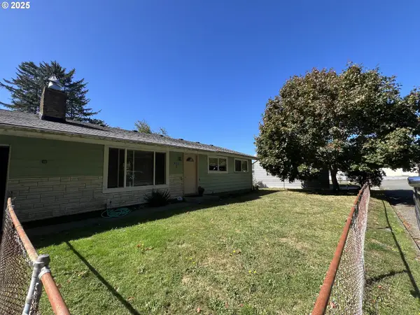 94242 7th St, GoldBeach, OR 97444