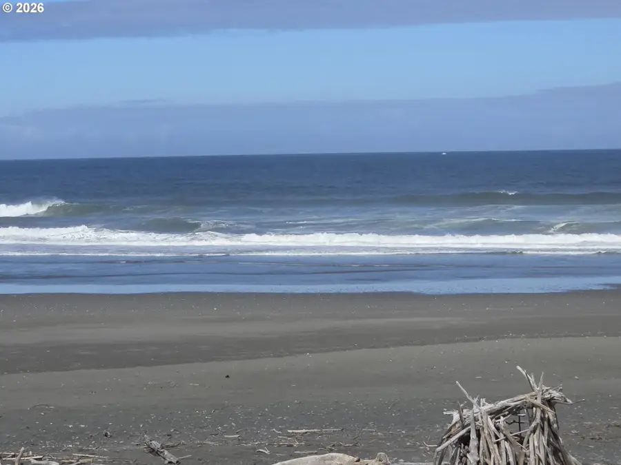 29018 Vizcaino Ct, Gold Beach, OR 97444 - #3