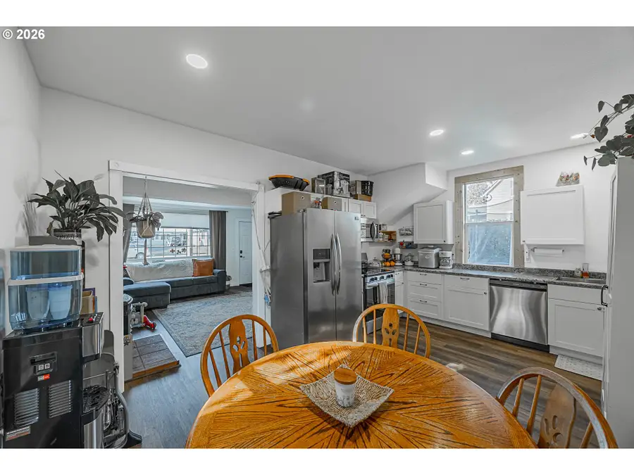 1541 Union Ave, North Bend, OR 97459 - #2