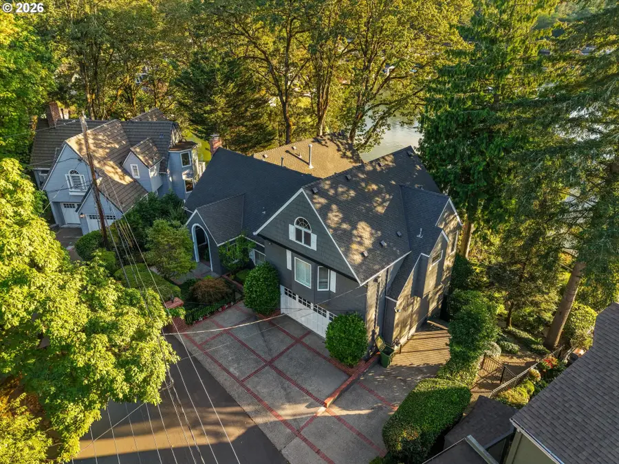 16755 Graef Cir, Lake Oswego, OR 97035 - #2