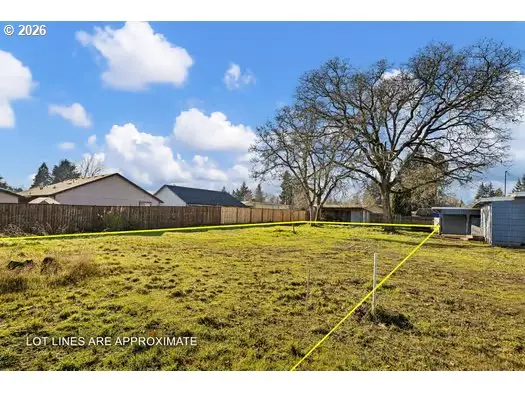 17-04-12-31-04406, Eugene, OR 97404 - Image #2