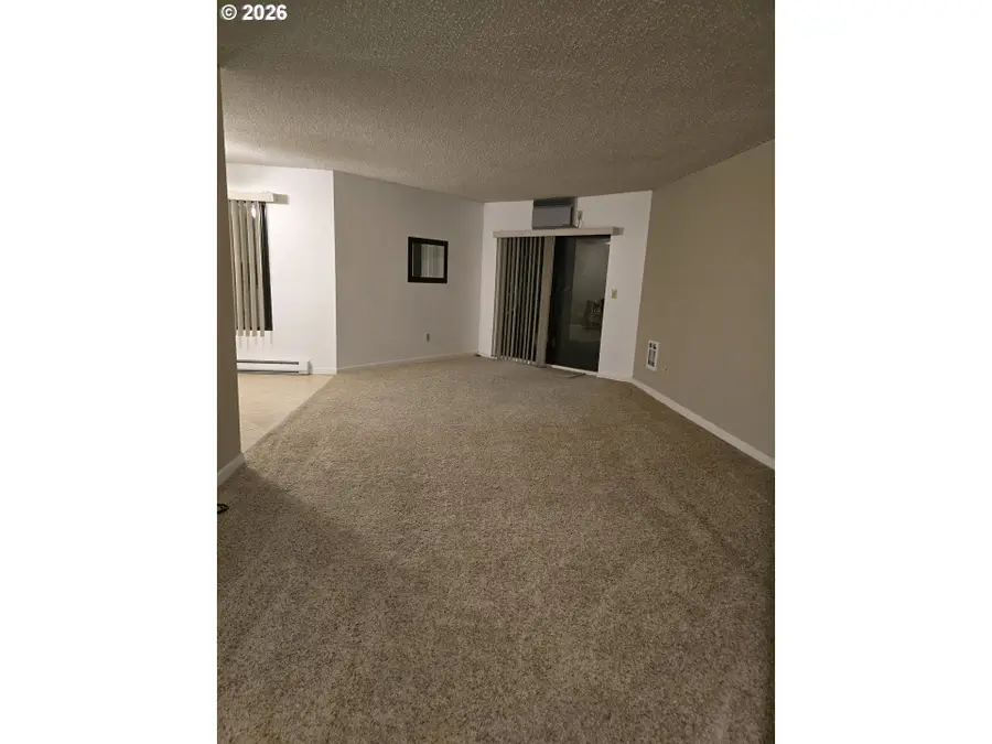 5585 E Evergreen Blvd, Vancouver, WA 98661 - #3