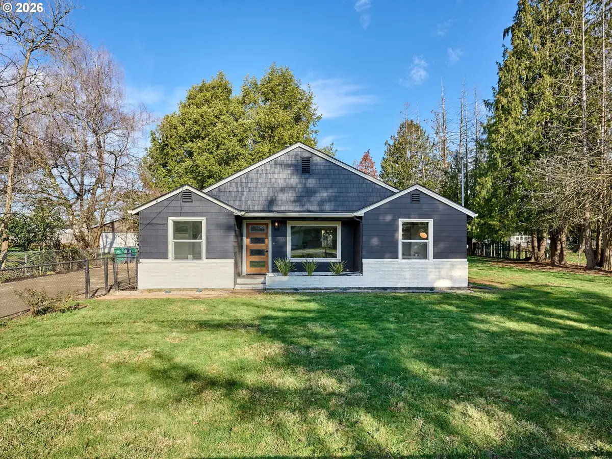 7911 SE Sunnyside Dr, Milwaukie, OR 97222 - Image #1