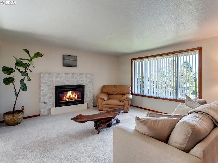 11424 SW 66th Ave, Portland, OR 97223 - #3