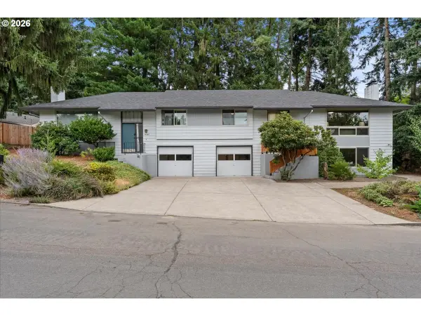 9042 SW Monterey Pl, Portland, OR 97225