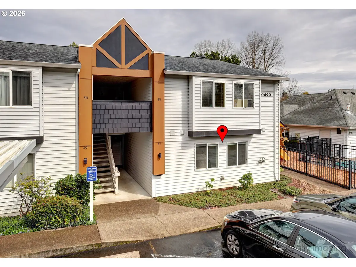 10690 SW Davies Rd, Beaverton, OR 97008 - #1