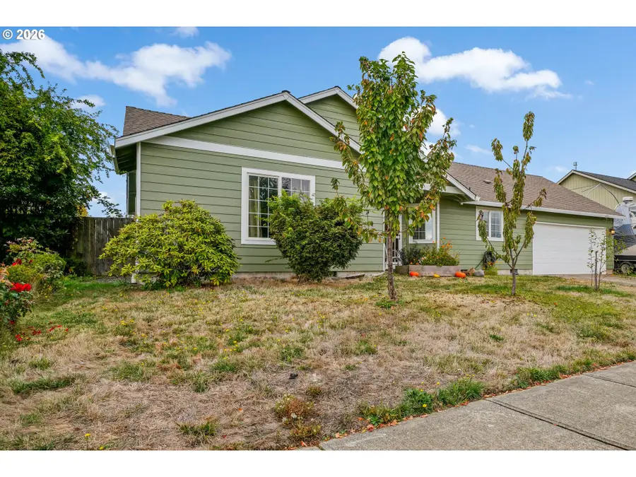 371 Hobson St, Stayton, OR 97383 - #3