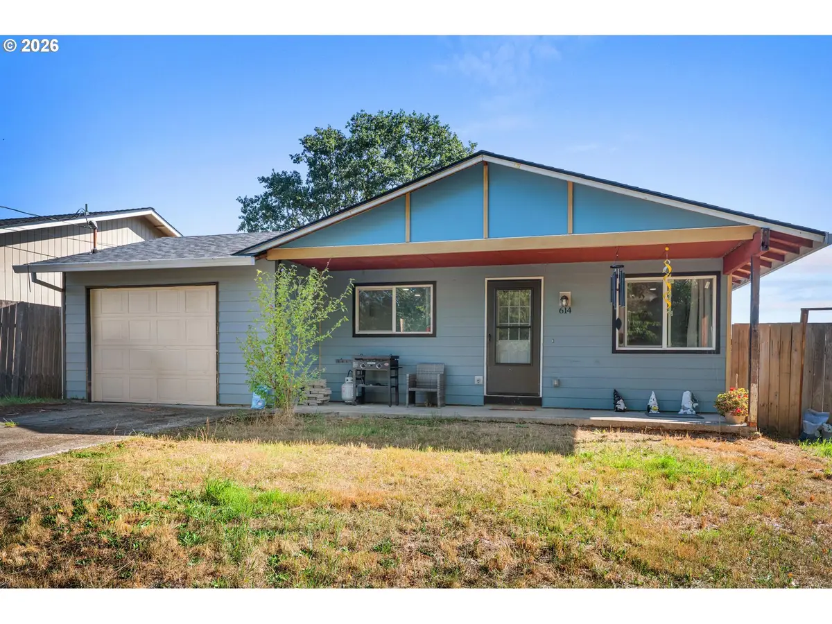 614 S 11th St, Saint Helens, OR 97051 - #1