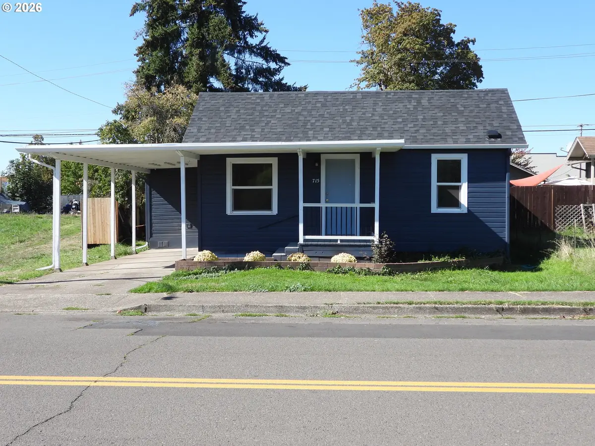 715 Deal St, Junction City, OR 97448 - #1
