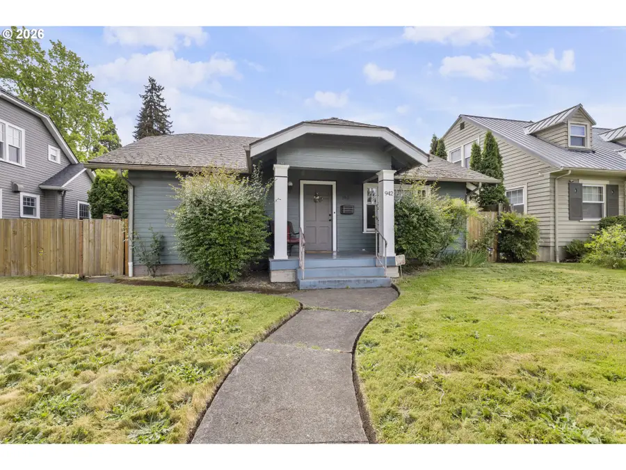 942 NE Summer St, Salem, OR 97301 - #2