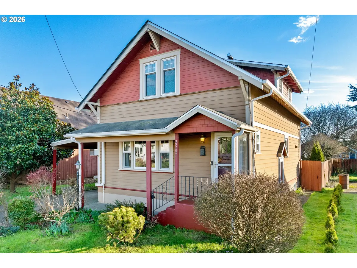 2507 6th St, Tillamook, OR 97141 - #1