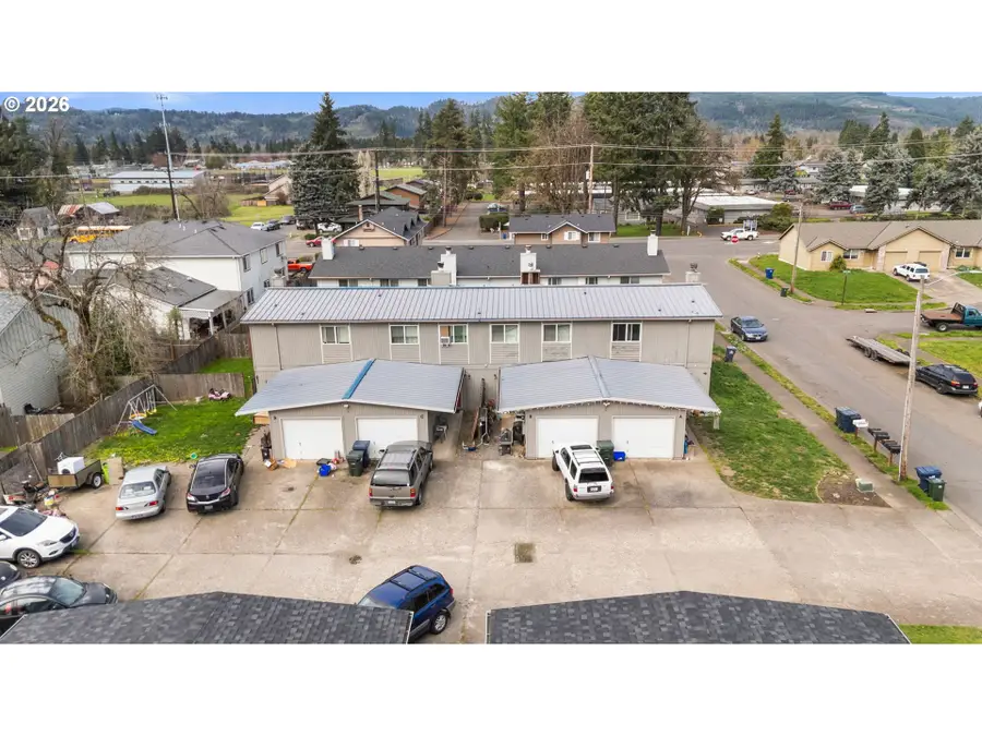 168 S 63rd St, Springfield, OR 97478 - #3