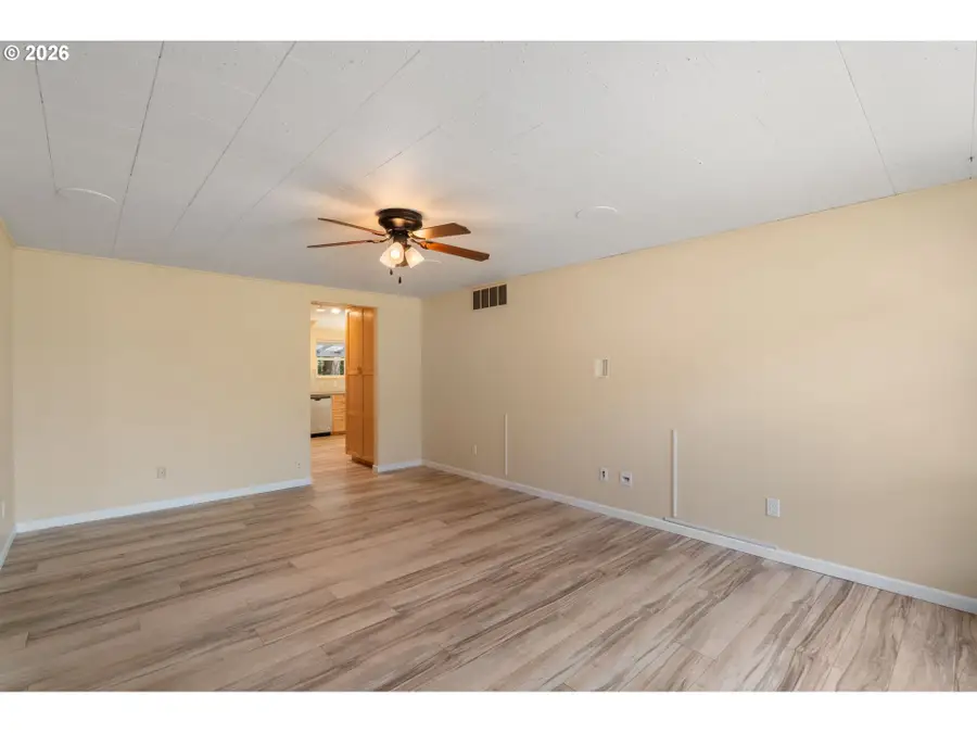 3215 E 30th St, Vancouver, WA 98661 - #3
