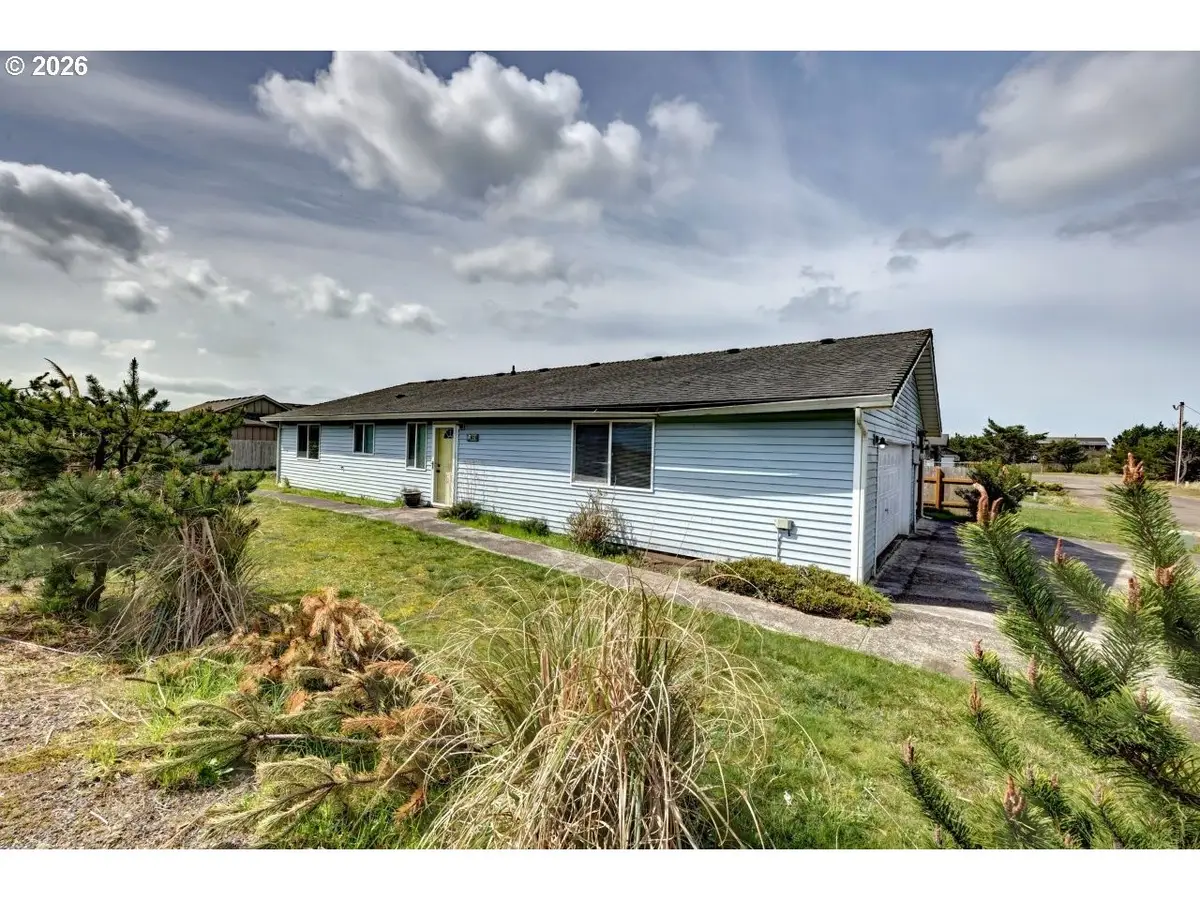 816 325th Pl, Long Beach North Beach Peninsula, WA 98640 - #1