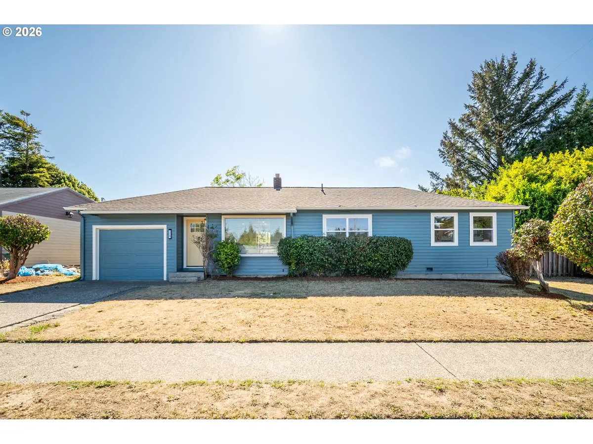 1710 Johnson St, North Bend, OR 97459 - Image #1