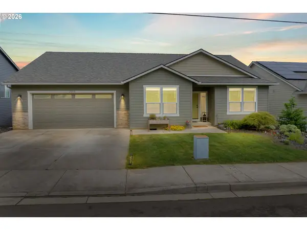 2005 Davis Rd S, Salem, OR 97306