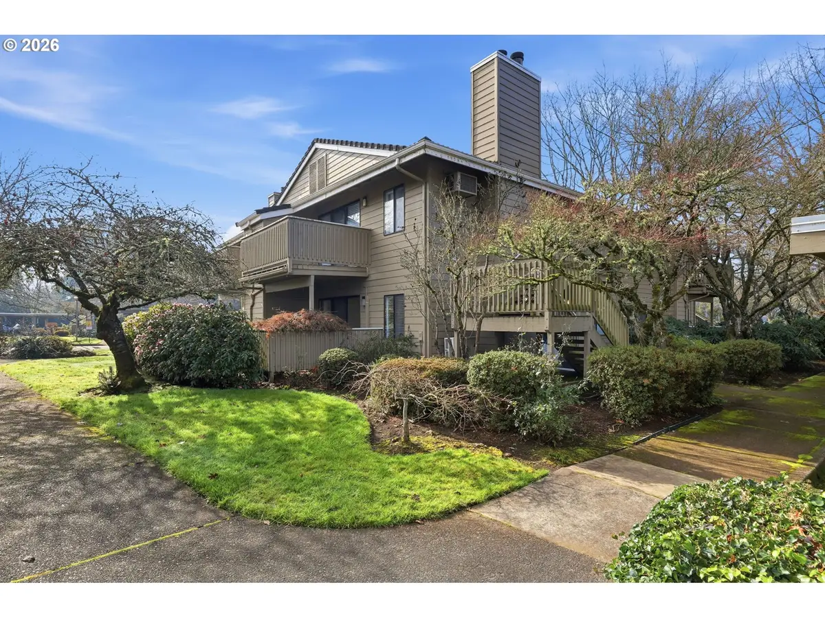 2101 Lake Isle Ct, Eugene, OR 97401 - Image #1