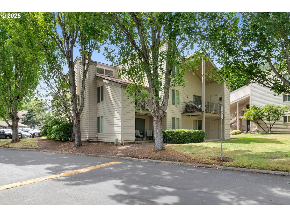 10137 SW Trapper Ter, Beaverton, OR 97008 - #1