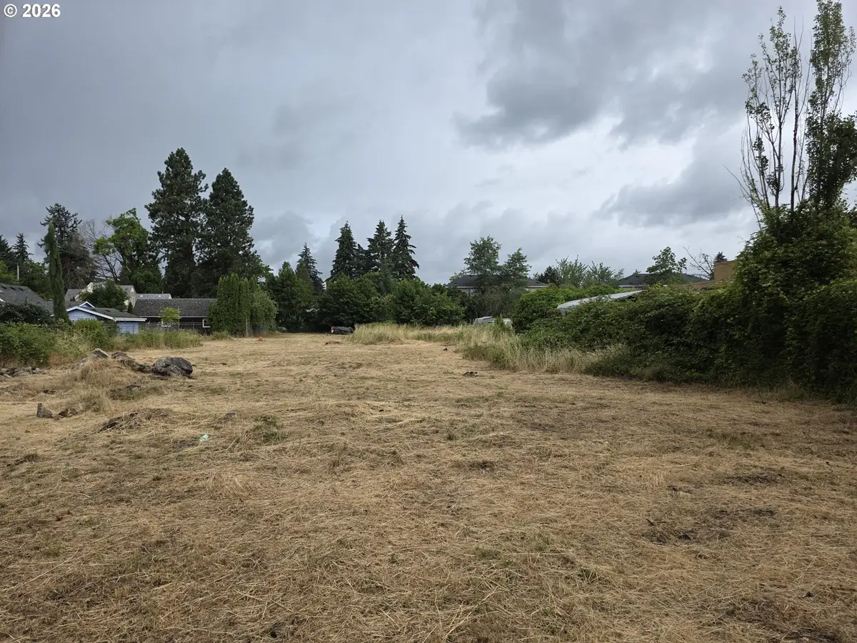12035 SE Powell Blvd, Portland, OR 97266 - #1
