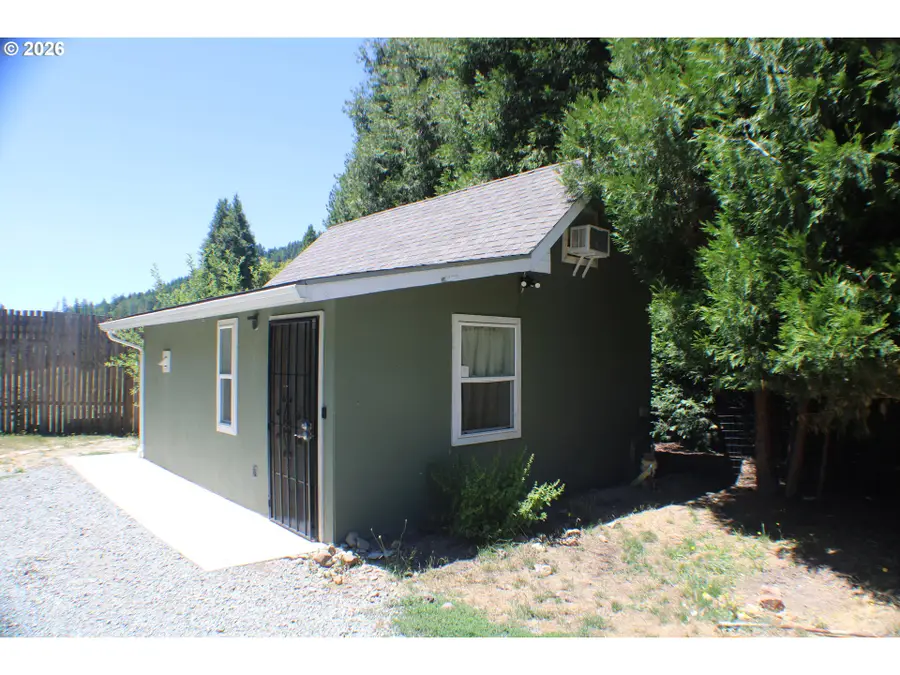 1545 Upper Cow Creek Rd, Azalea, OR 97410 - #3