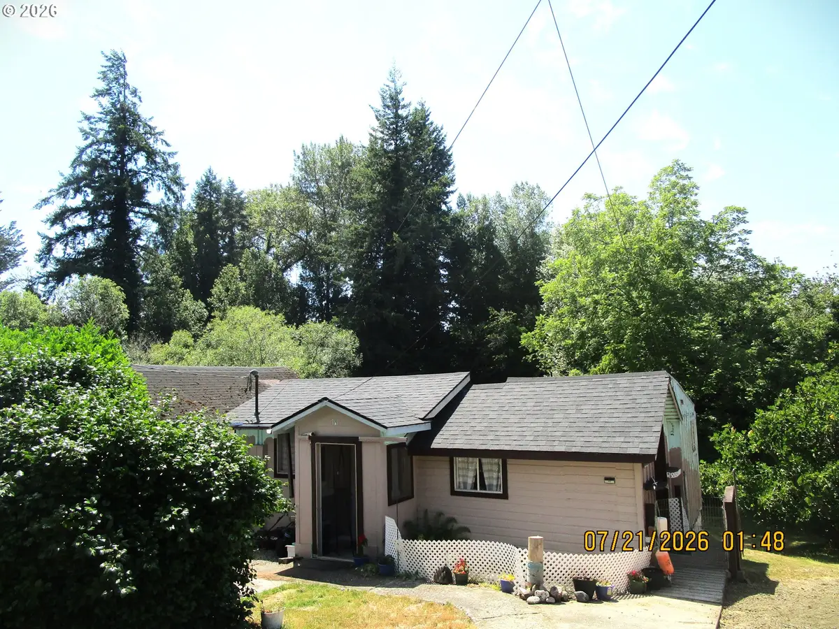 761 N Adams St, Coquille, OR 97423 - #1