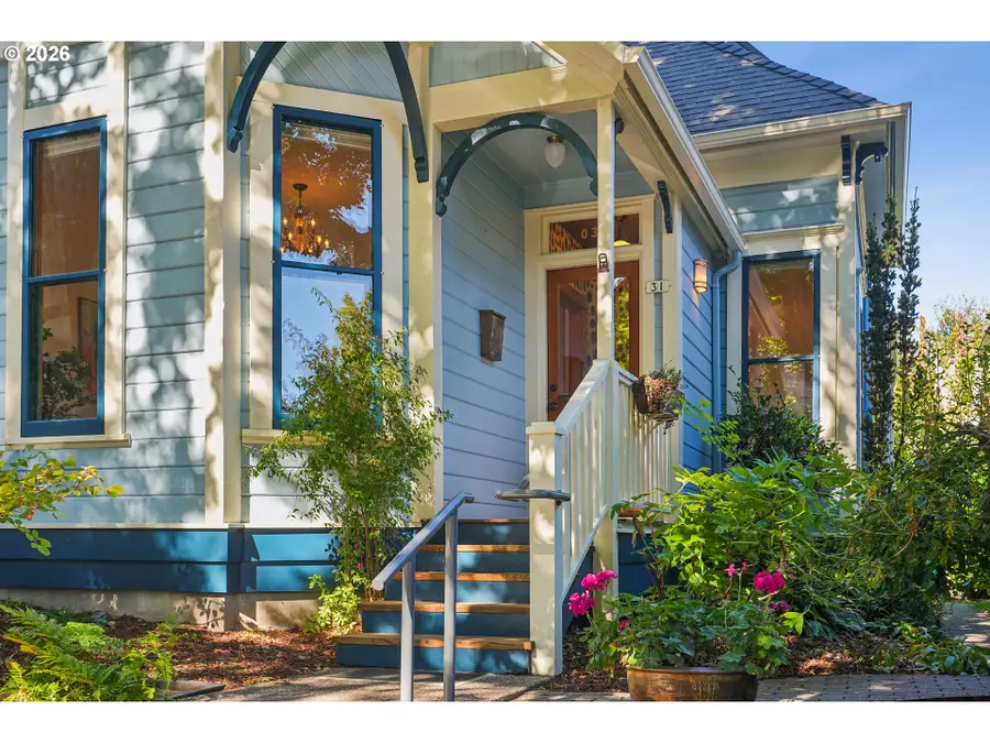 31 S Gibbs St, Portland, OR 97239 - #3