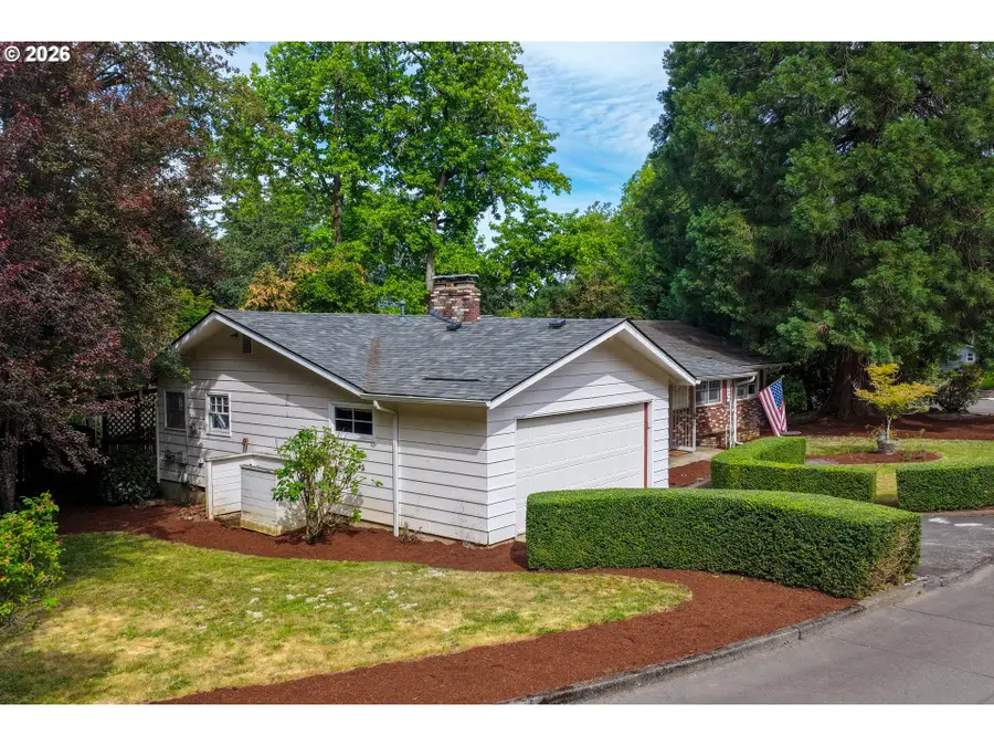 1795 Kilkenny Rd, Lake Oswego, OR 97034 - #2