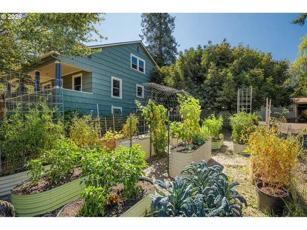 3190 W 18th Ave, Eugene, OR 97402
