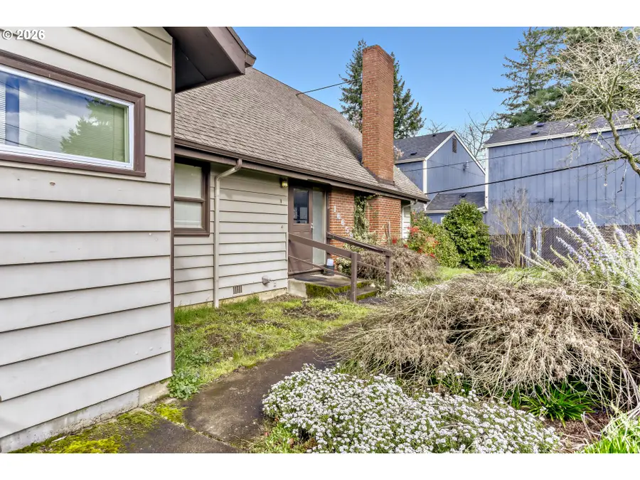 16659 SE Powell Blvd, Portland, OR 97236 - #2
