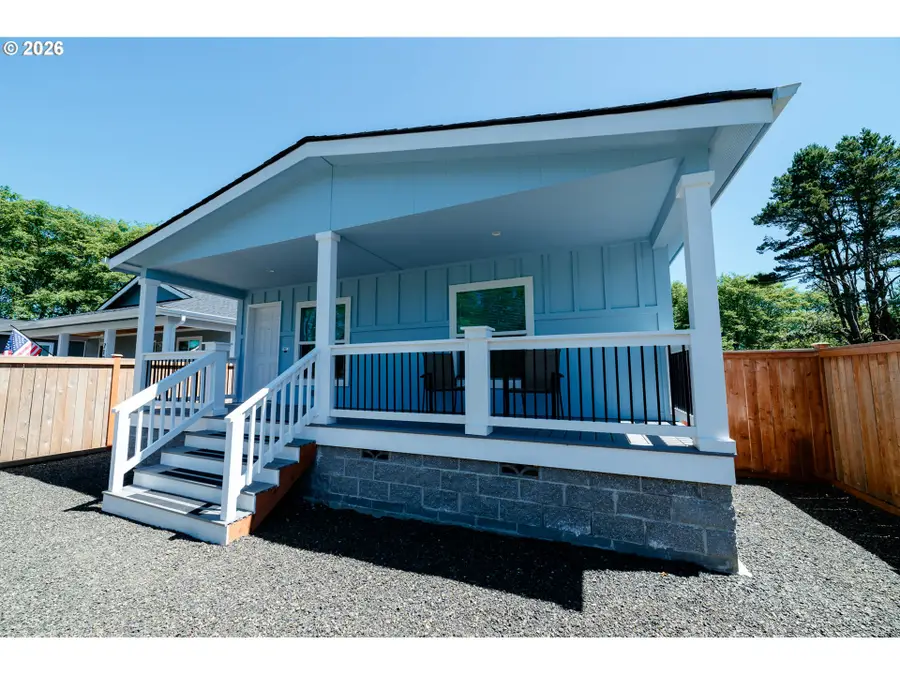 710 N 3rd Street, Westport, WA 98595 - #3