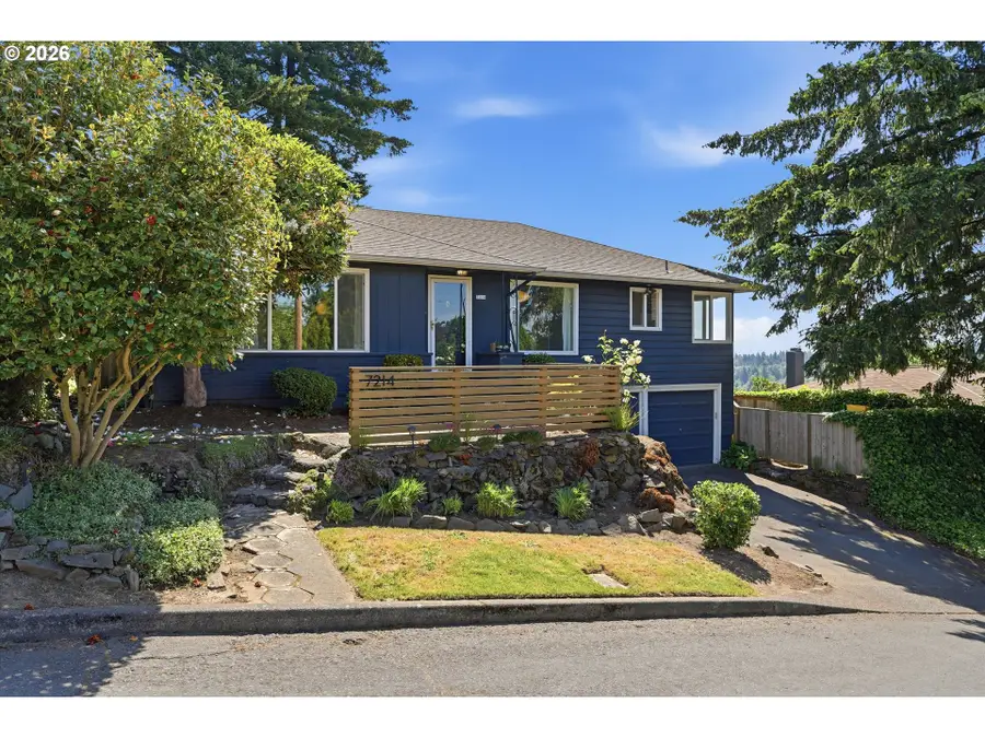 7214 SW 10th Ave, Portland, OR 97219 - #2