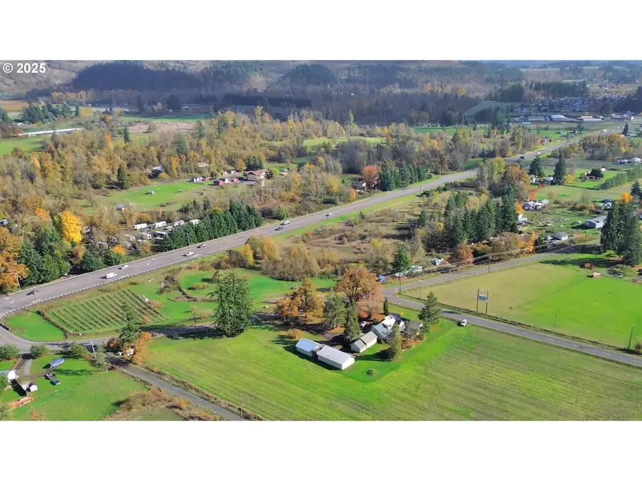 34259 Matthews Rd, Eugene, OR 97405 - Image #3