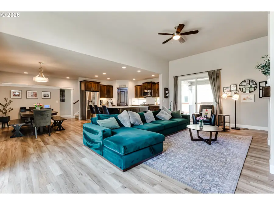 3595 Mountain Quail Ln, Eugene, OR 97405 - #2
